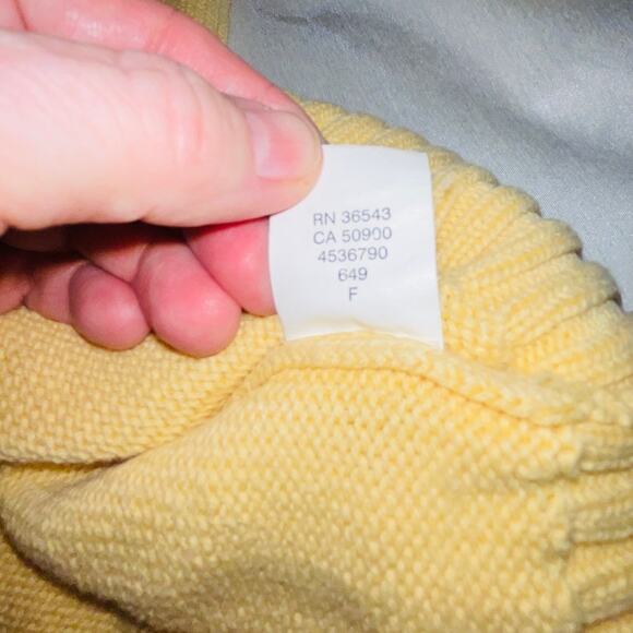 IZOD 100% Cotton Quarter Zip Sweater - Men's Size XL - Buttery Yellow‎ Color - Picture 8 of 9